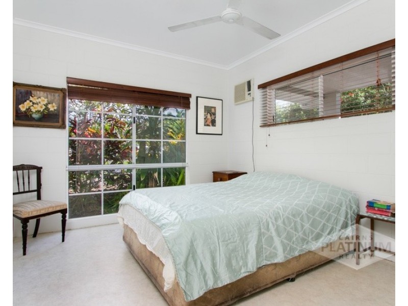 10 Limpet Close, Trinity Beach QLD 4879