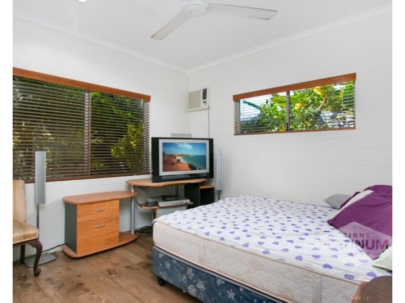10 Limpet Close, Trinity Beach QLD 4879