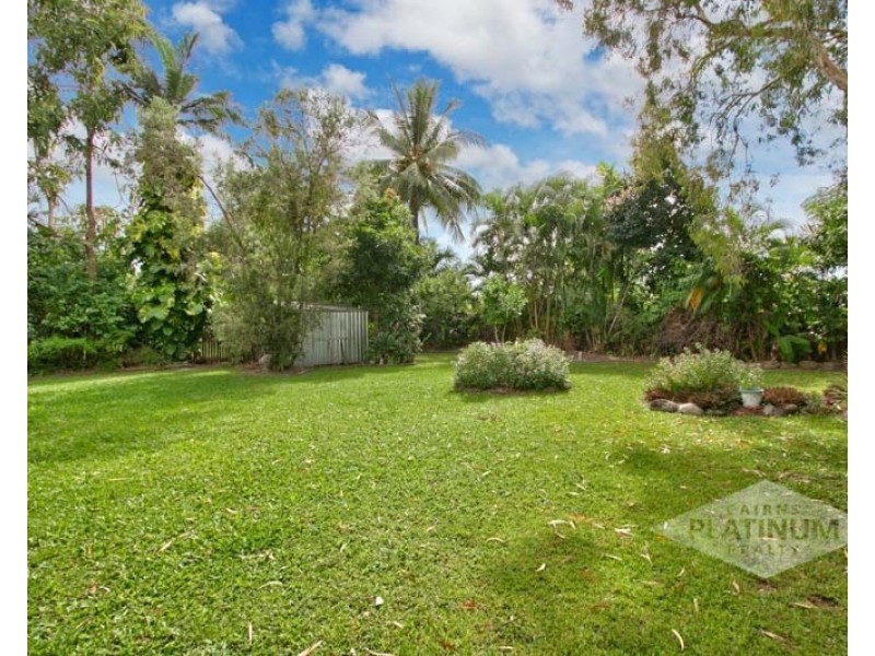 10 Limpet Close, Trinity Beach QLD 4879