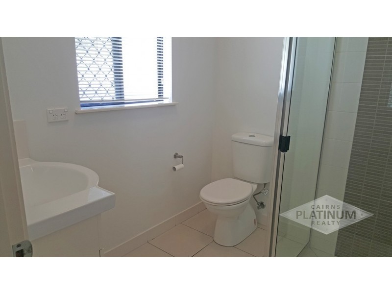 31 Angor Road, Trinity Park QLD 4879
