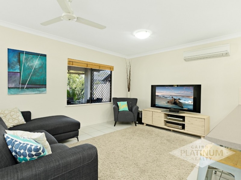 8 Hulbert Street, Trinity Park QLD 4879