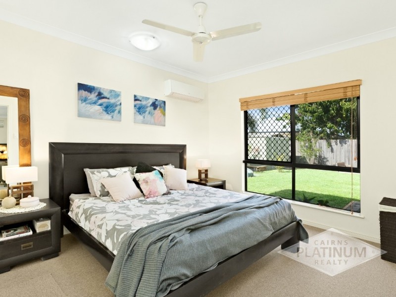 8 Hulbert Street, Trinity Park QLD 4879