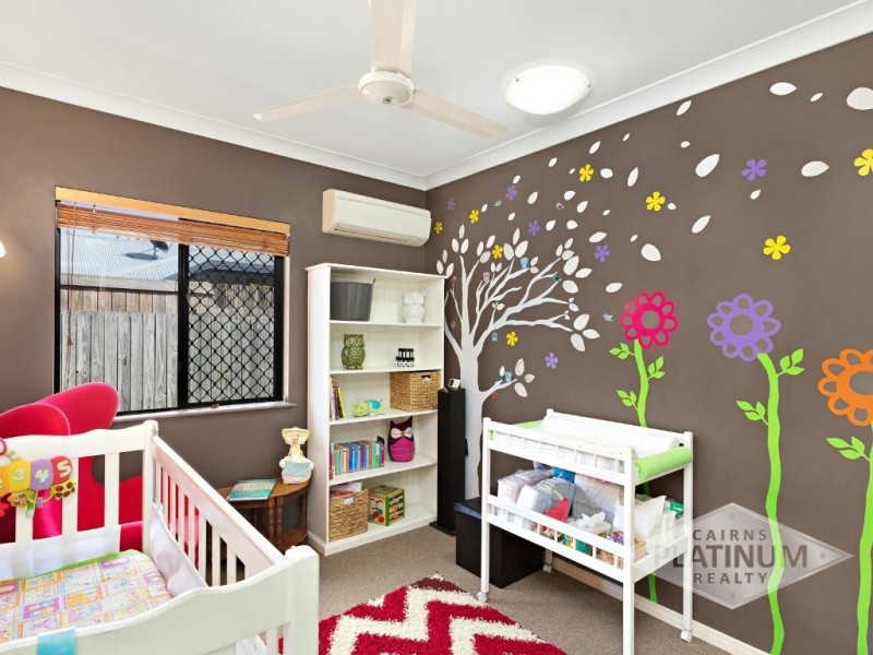 8 Hulbert Street, Trinity Park QLD 4879