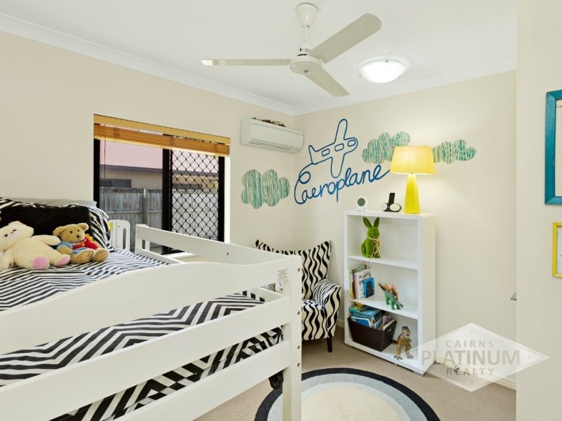 8 Hulbert Street, Trinity Park QLD 4879
