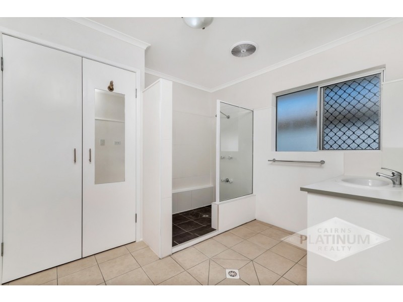 15 Periwinkle Street, Trinity Beach QLD 4879