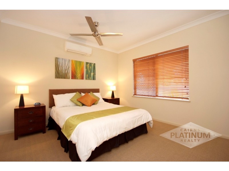 31/1-15 Robson Street, Mooroobool QLD 4870