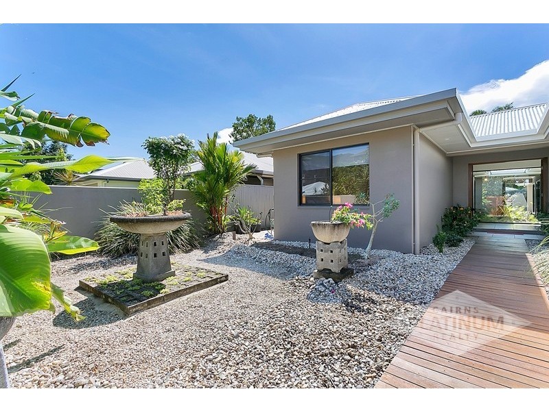 4 Saunders Court, Clifton Beach QLD 4879