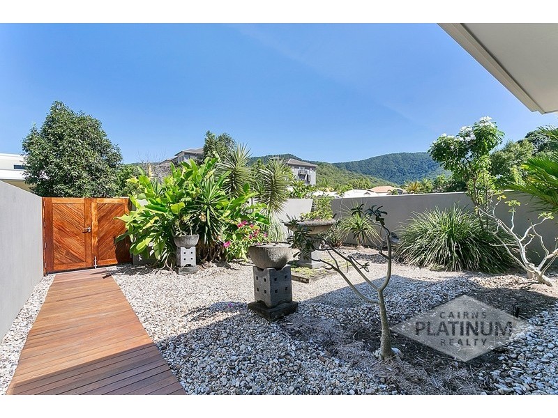 4 Saunders Court, Clifton Beach QLD 4879