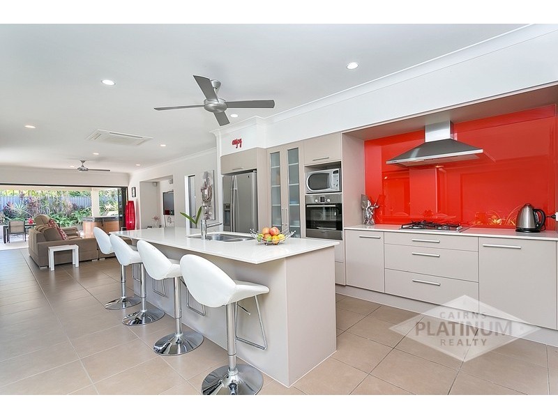 4 Saunders Court, Clifton Beach QLD 4879