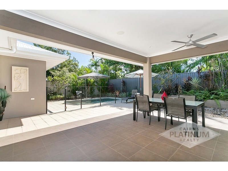 4 Saunders Court, Clifton Beach QLD 4879