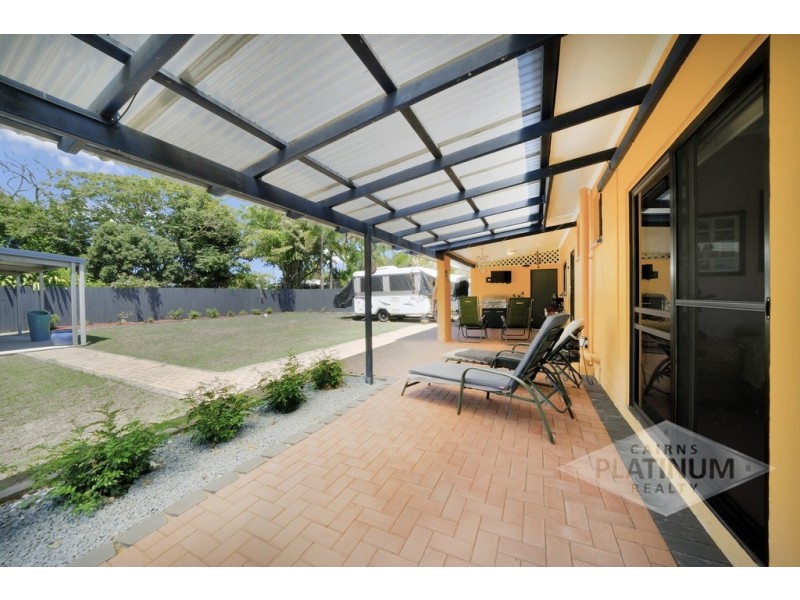 6 Parkway Street, Trinity Park QLD 4879