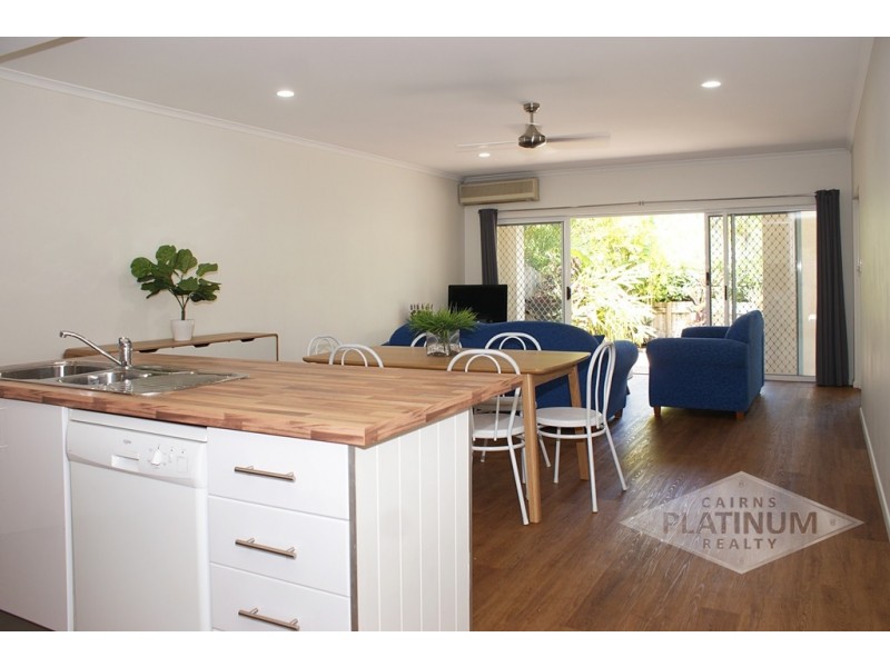 33/24 Warren Street, Palm Cove QLD 4879