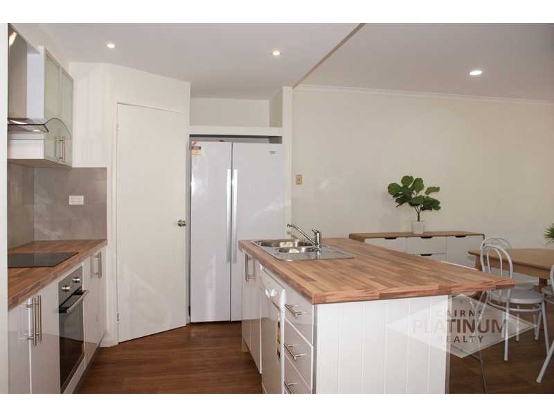 33/24 Warren Street, Palm Cove QLD 4879