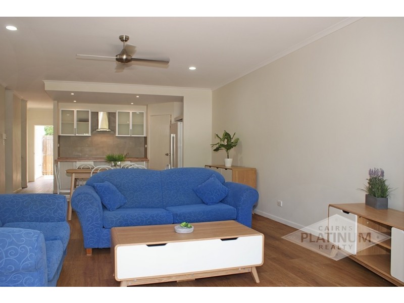 33/24 Warren Street, Palm Cove QLD 4879