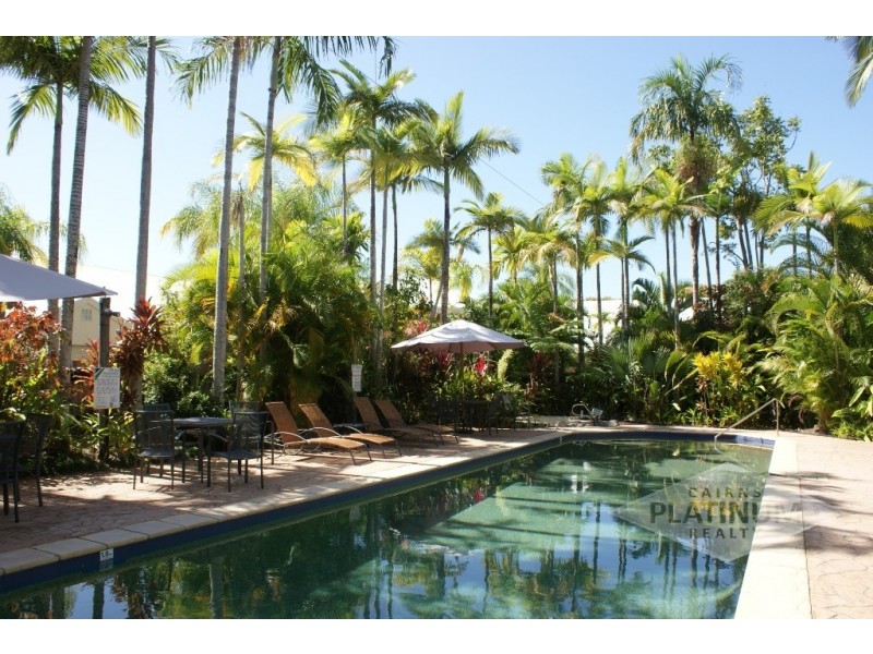 33/24 Warren Street, Palm Cove QLD 4879