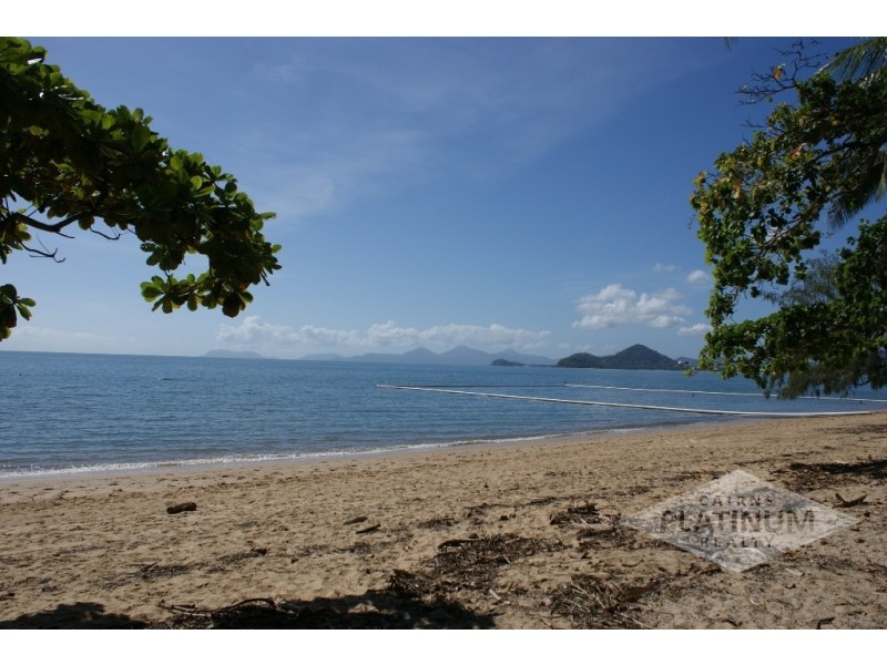 33/24 Warren Street, Palm Cove QLD 4879