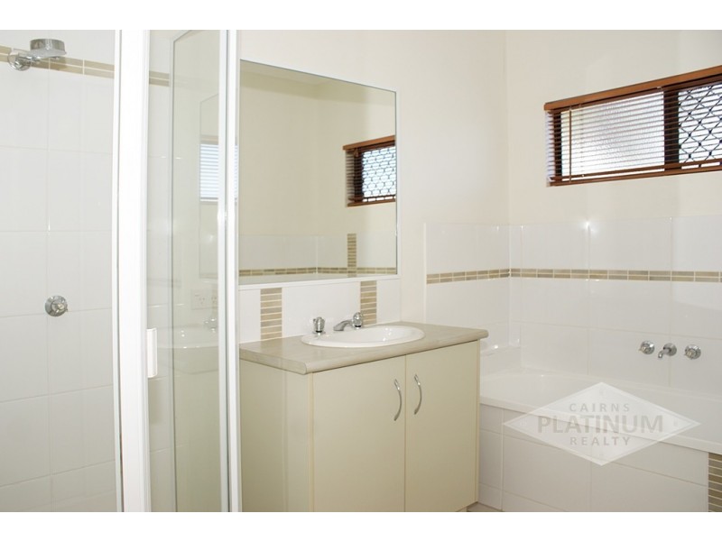 3 Norwood Crescent, Trinity Park QLD 4879