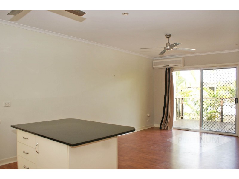 2/15 Amphora Street, Palm Cove QLD 4879