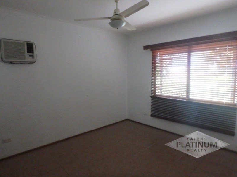 1 Kerryanne Close, Smithfield QLD 4878