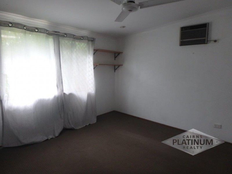 1 Kerryanne Close, Smithfield QLD 4878