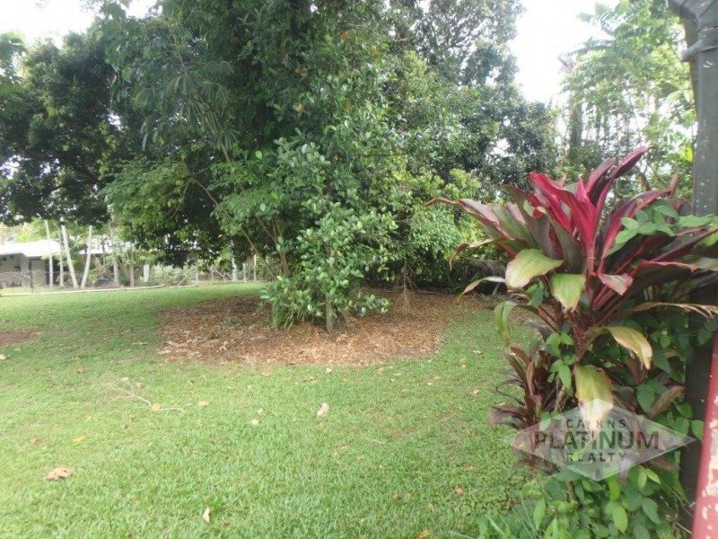 1 Kerryanne Close, Smithfield QLD 4878