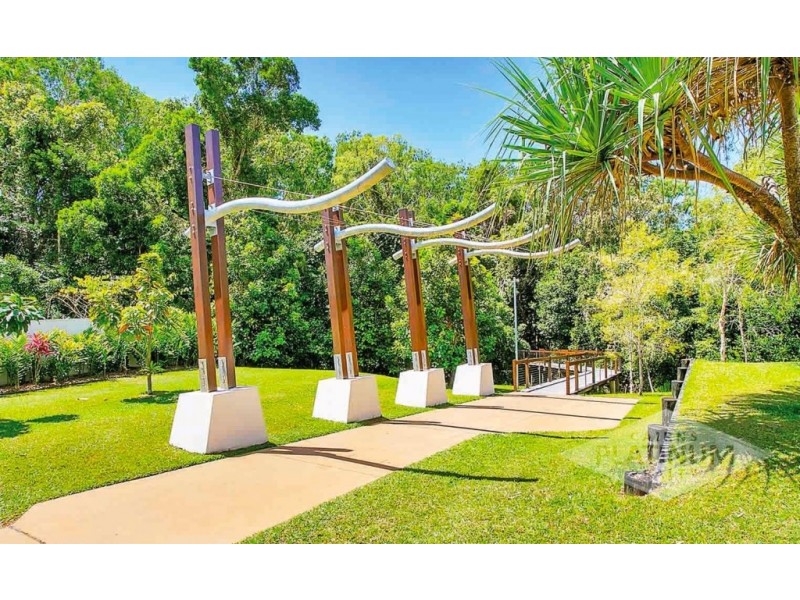 53 Cascade Boulevard, Palm Cove QLD 4879