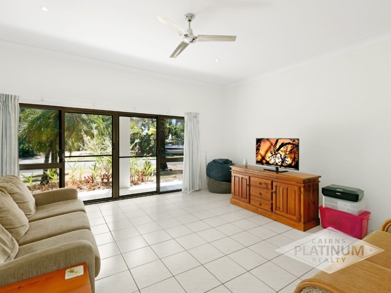 63 Terebra Street, Palm Cove QLD 4879