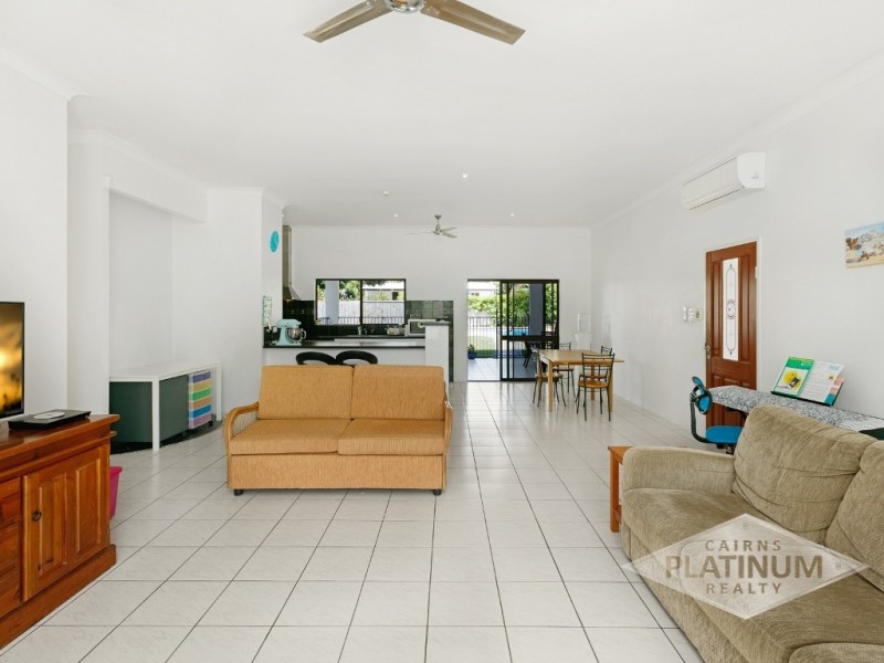 63 Terebra Street, Palm Cove QLD 4879