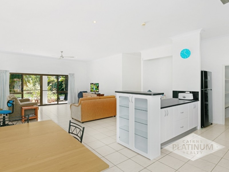 63 Terebra Street, Palm Cove QLD 4879