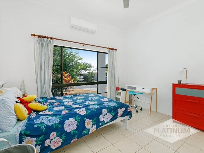 63 Terebra Street, Palm Cove QLD 4879