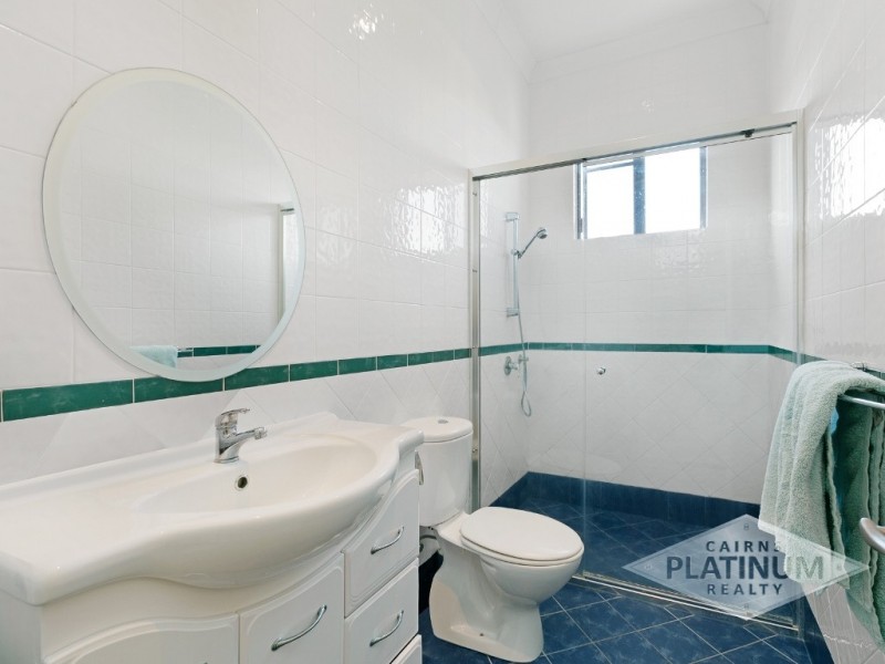 63 Terebra Street, Palm Cove QLD 4879