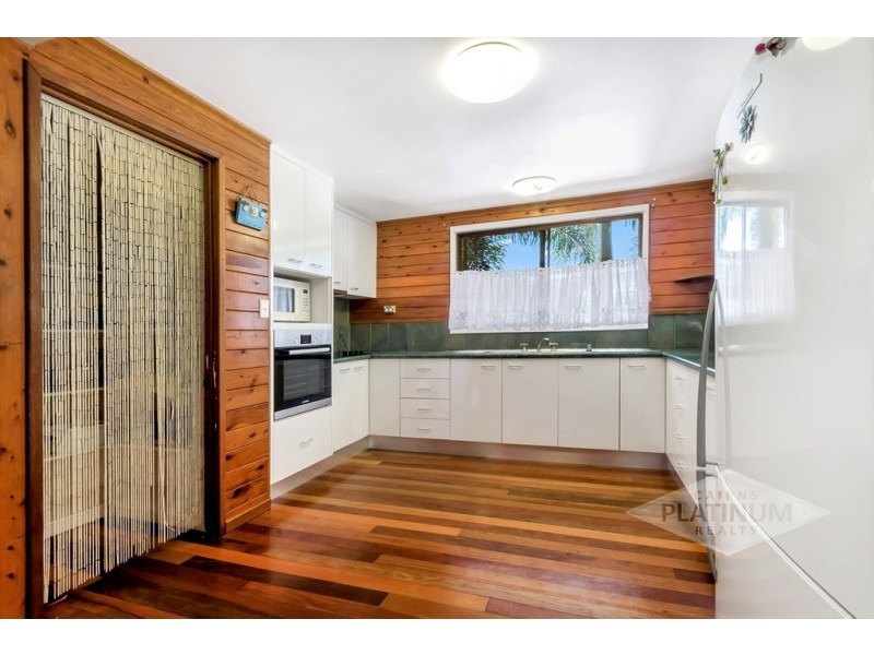 14 Warnambool Street, Trinity Park QLD 4879