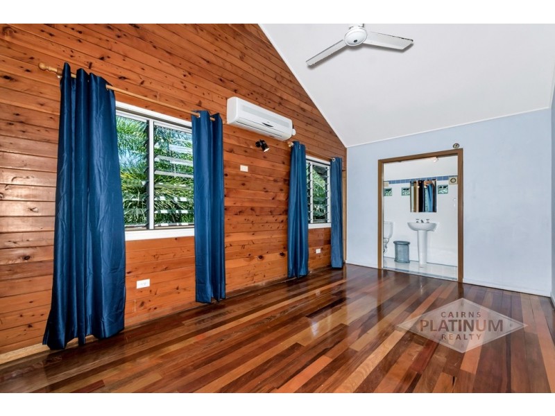 14 Warnambool Street, Trinity Park QLD 4879