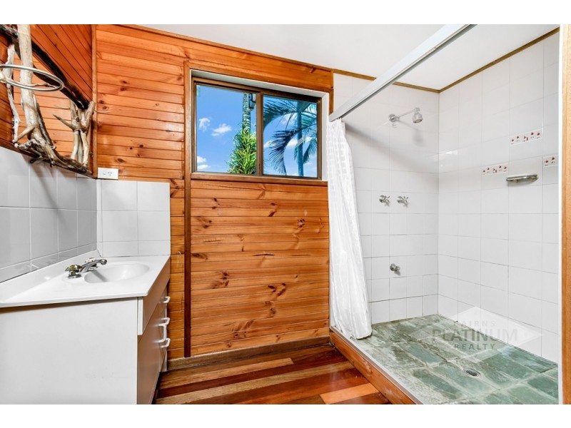 14 Warnambool Street, Trinity Park QLD 4879