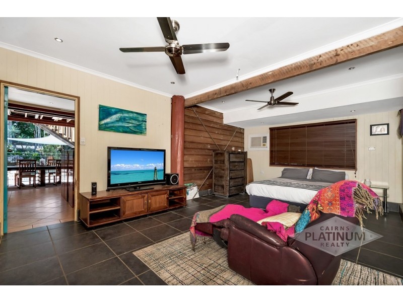 14 Warnambool Street, Trinity Park QLD 4879