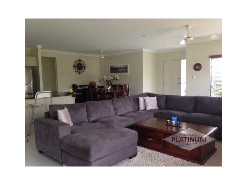 8 Montalbion Avenue, Trinity Park QLD 4879