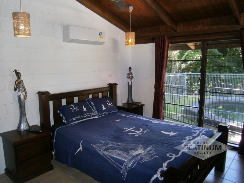 53 Veivers Road, Palm Cove QLD 4879