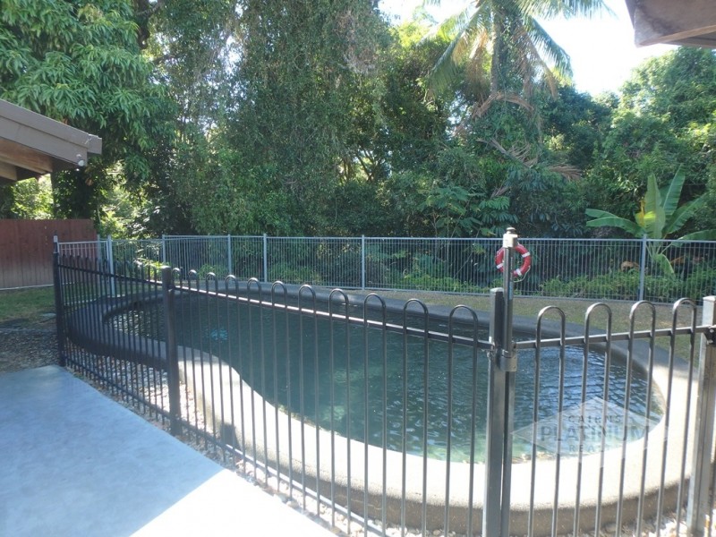 53 Veivers Road, Palm Cove QLD 4879