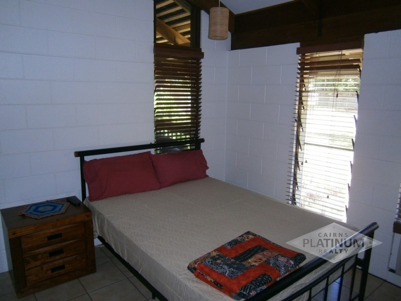 53 Veivers Road, Palm Cove QLD 4879