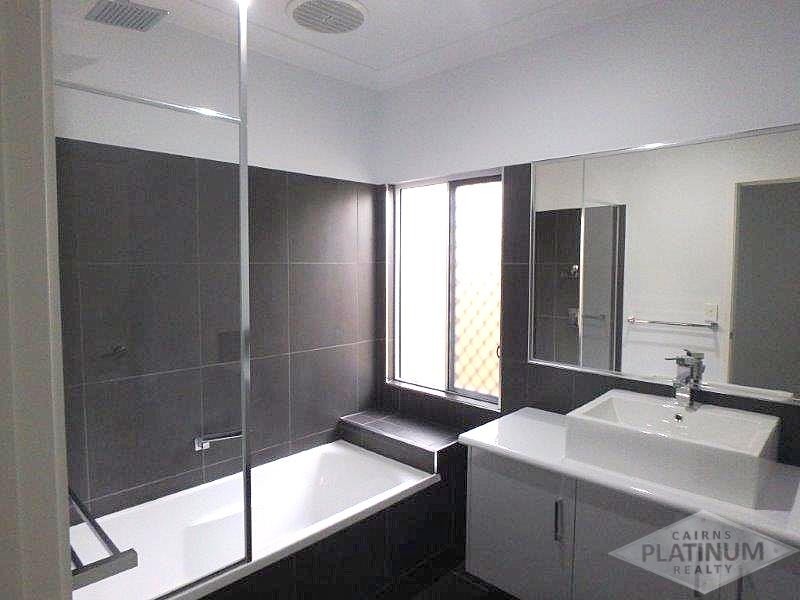 167 Roberts Drive, Trinity Beach QLD 4879