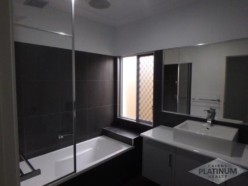 167 Roberts Drive, Trinity Beach QLD 4879