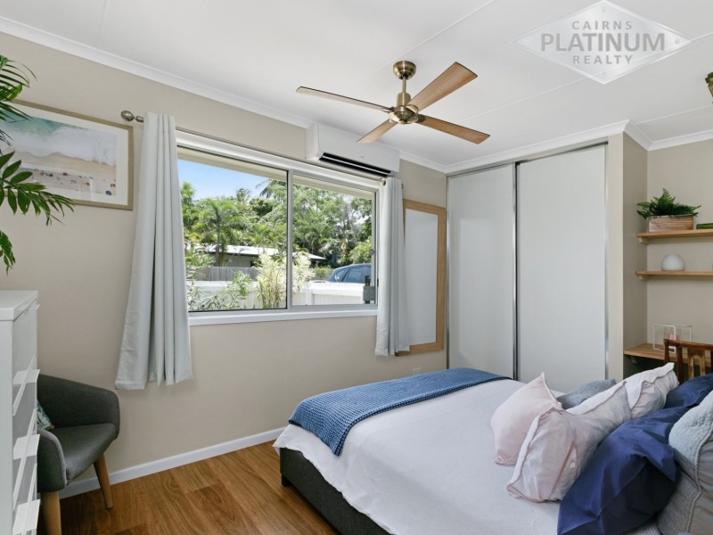 1 Hood Street, Trinity Park QLD 4879