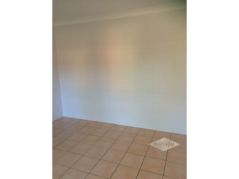 2/75 Mann Street, Westcourt QLD 4870