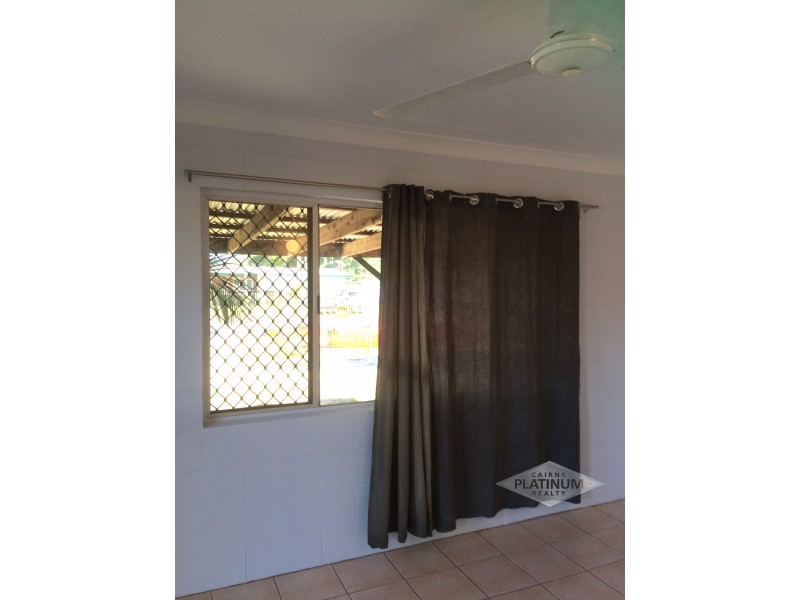 2/75 Mann Street, Westcourt QLD 4870