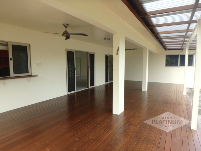 4 Icefire Quay, Trinity Park QLD 4879