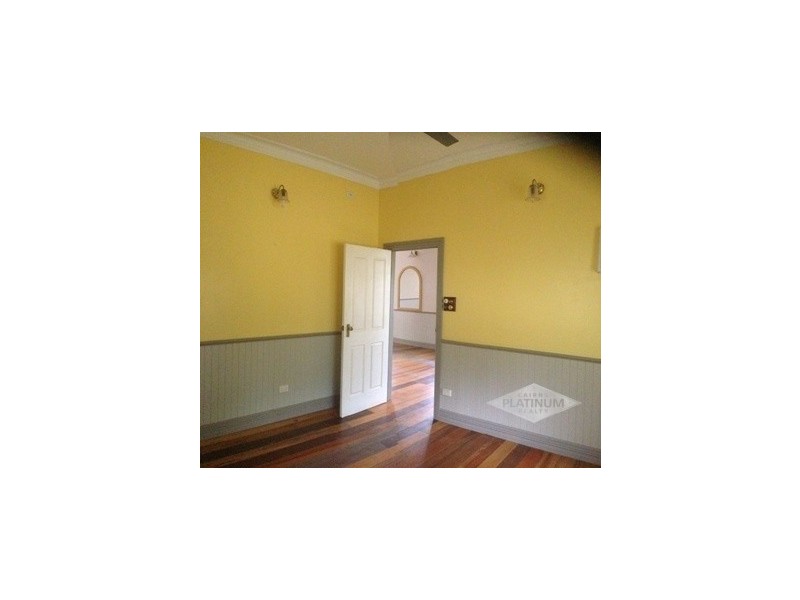 10 Magee Street, Aeroglen QLD 4870