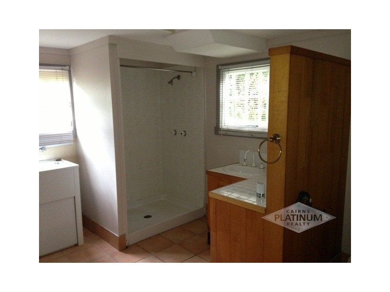 10 Magee Street, Aeroglen QLD 4870