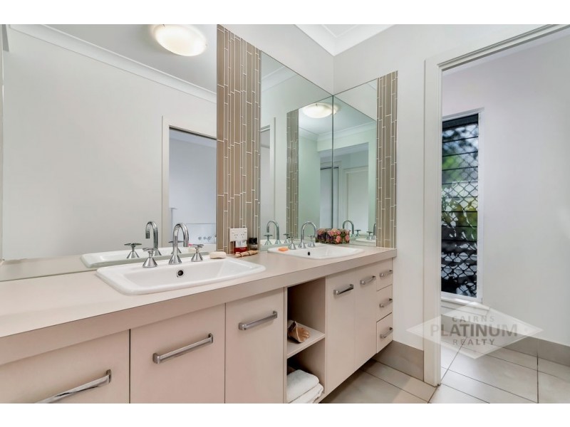 26 Selwyn Circuit, Trinity Park QLD 4879