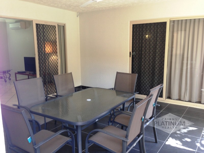 1303/2 Greenslopes Street, Cairns North QLD 4870