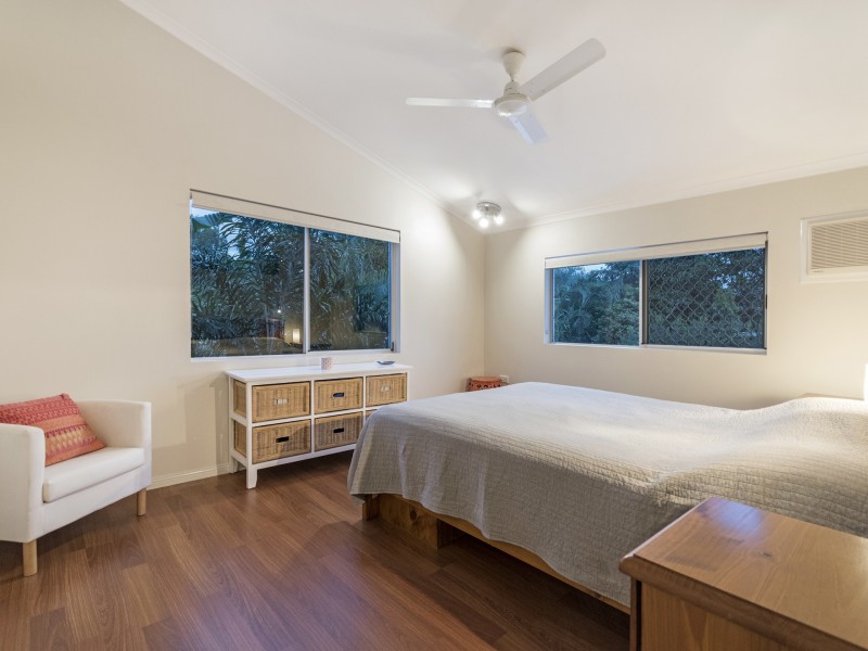 4 Hood Street, Trinity Park QLD 4879